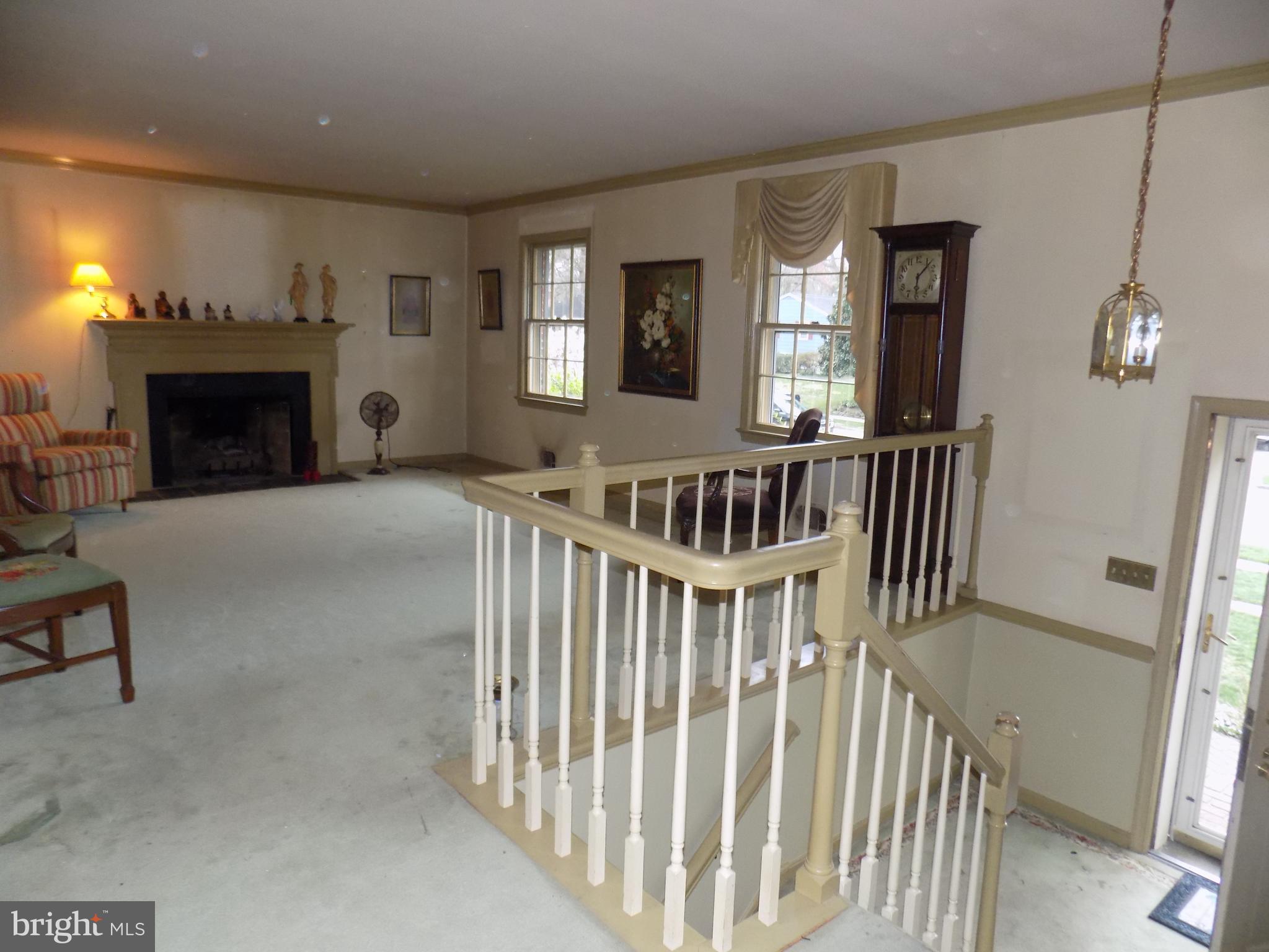 RIVERSIDE GARDENS - Residential