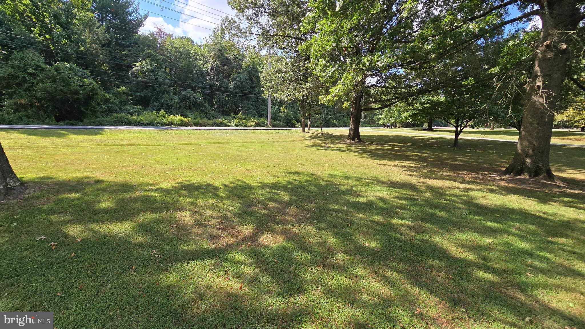 LAUREL - Residential Lease