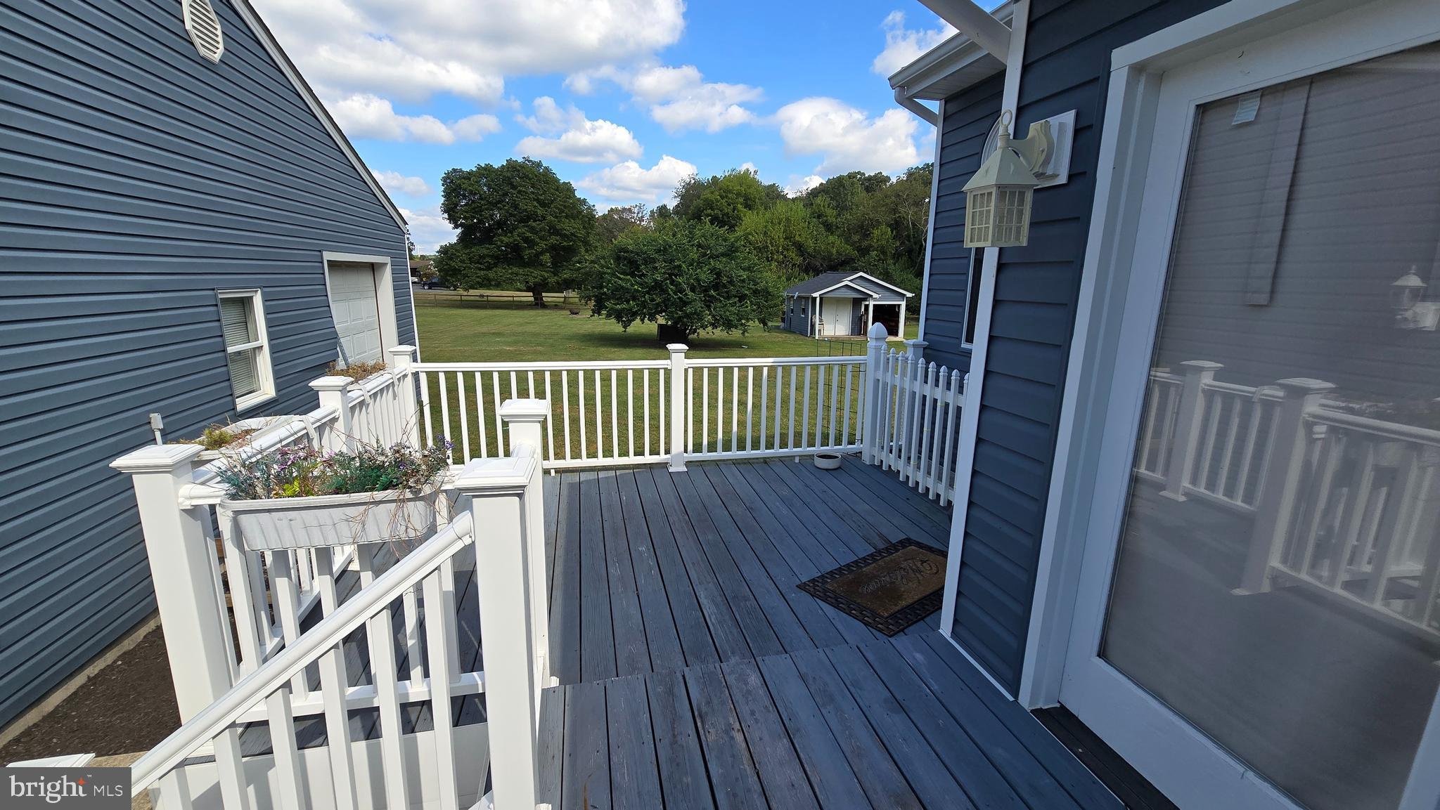 LAUREL - Residential Lease