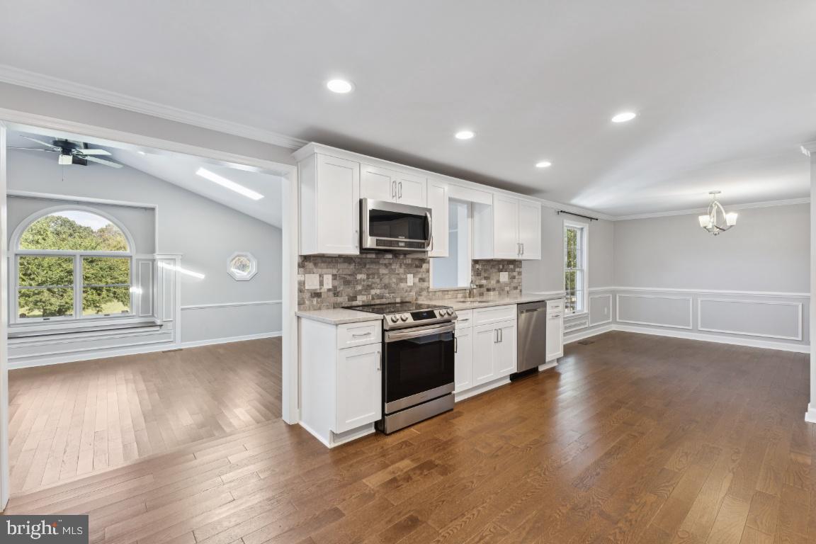 LAUREL - Residential Lease