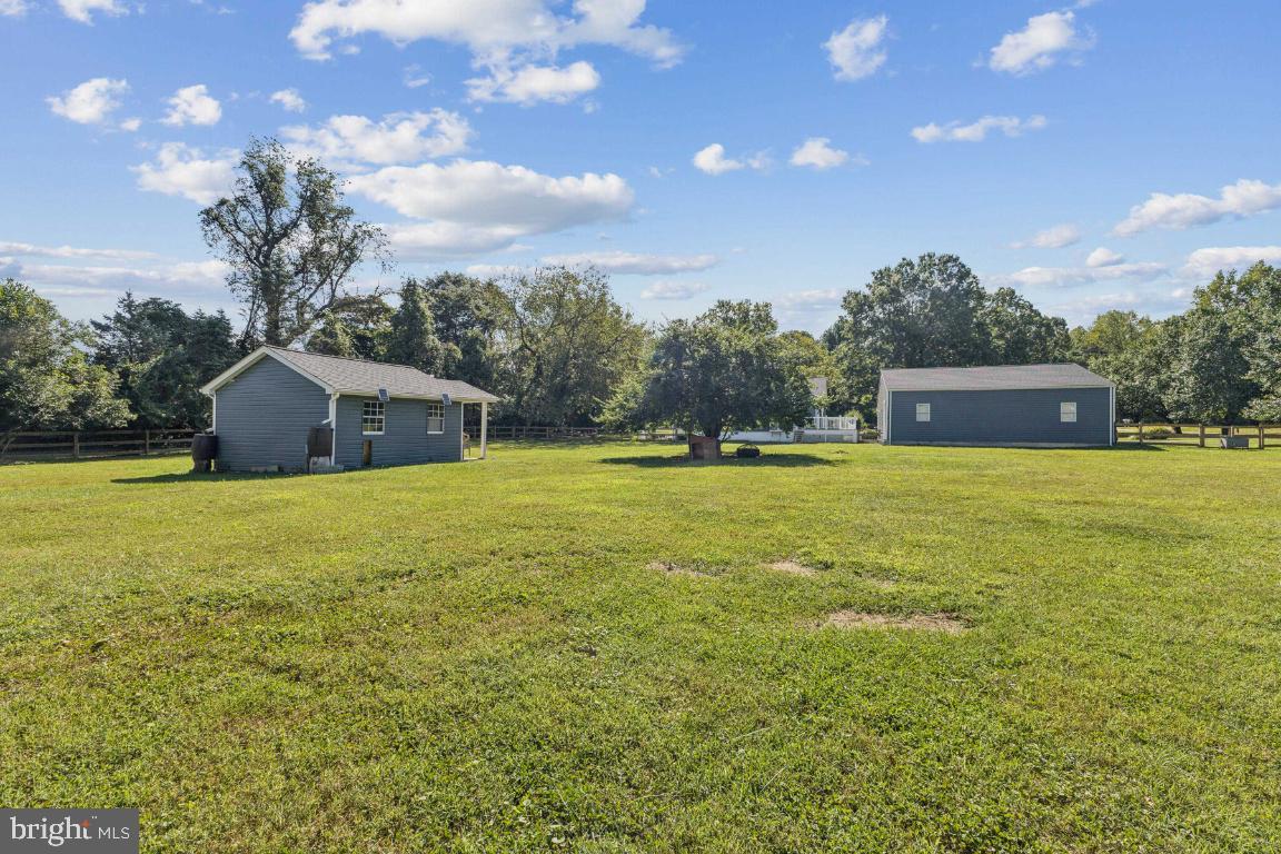 LAUREL - Residential Lease