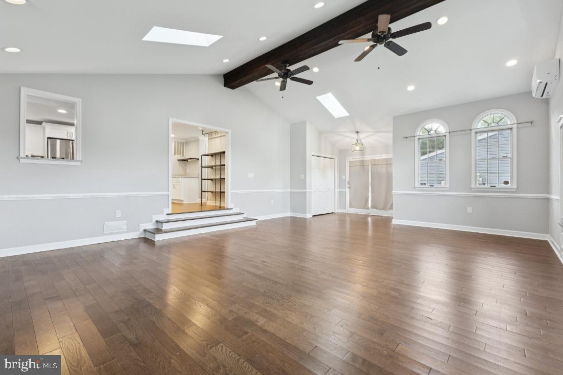 LAUREL - Residential Lease