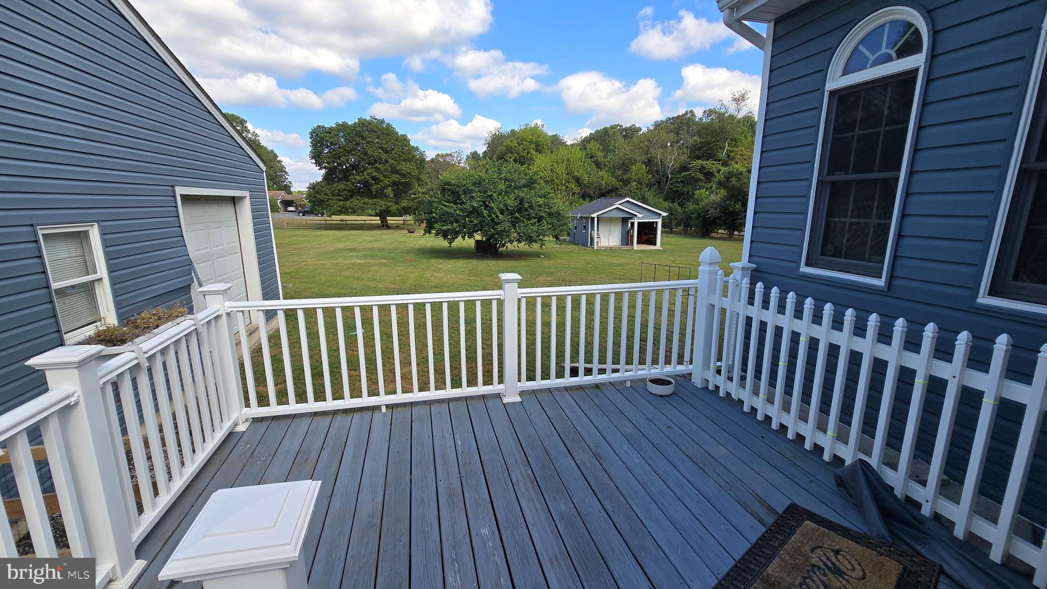 LAUREL - Residential Lease