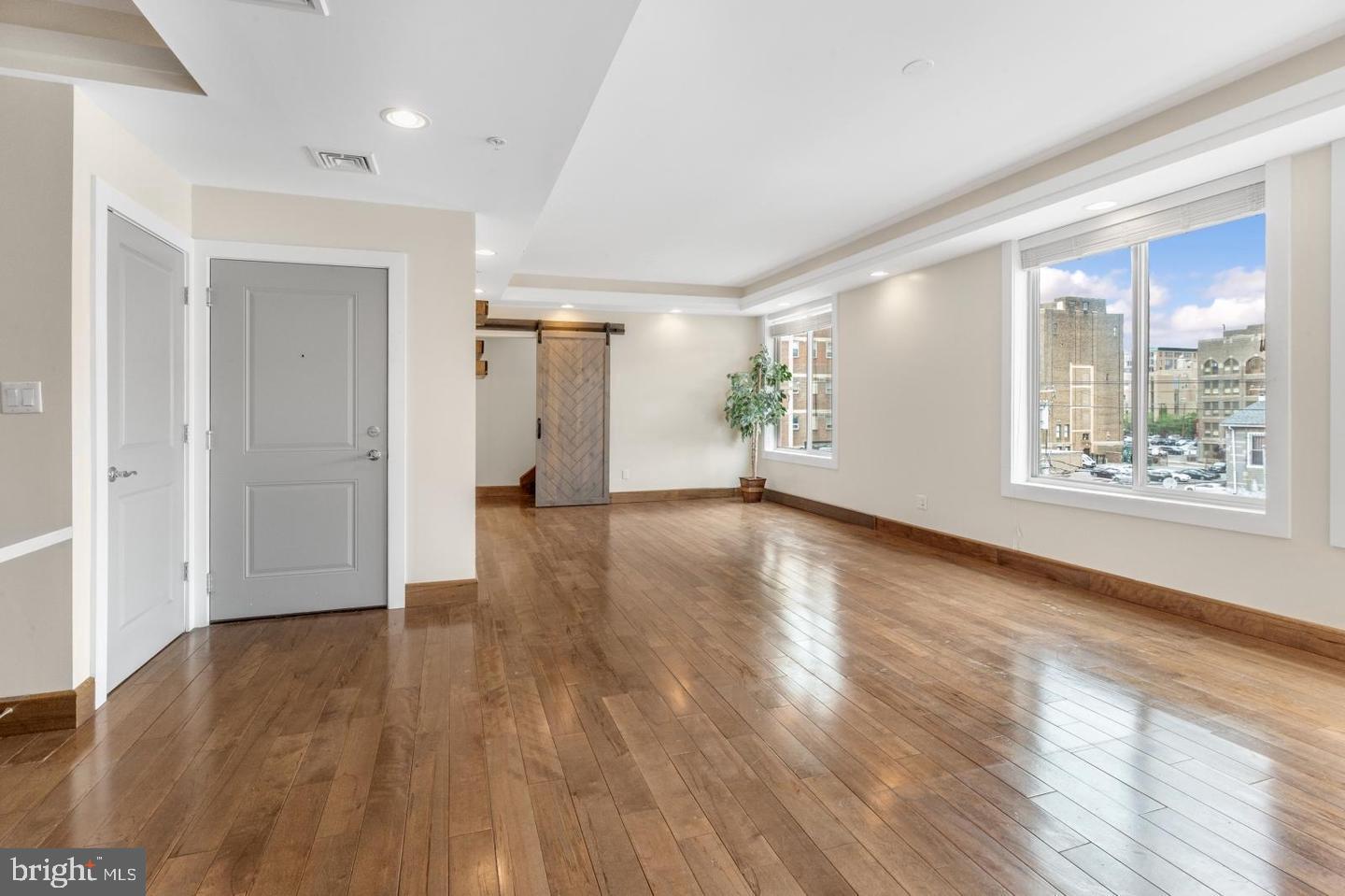 CALLOWHILL - Residential