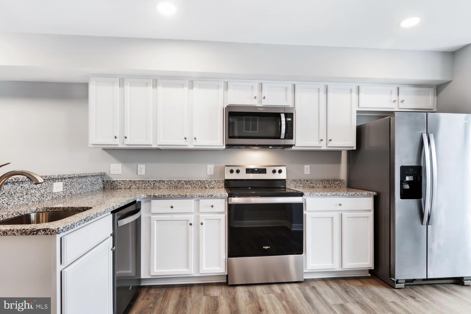 PATRIOT SQUARE - Residential