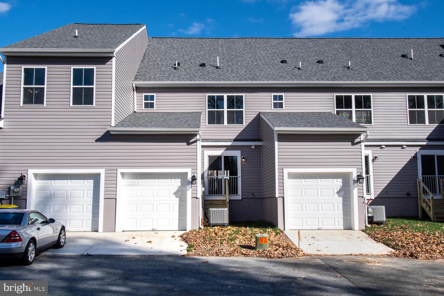 PATRIOT SQUARE - Residential