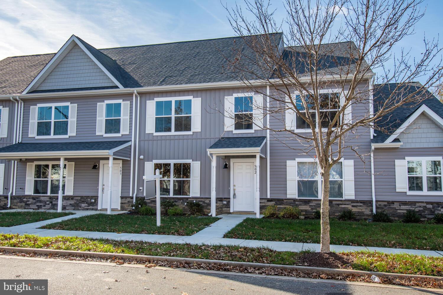 PATRIOT SQUARE - Residential