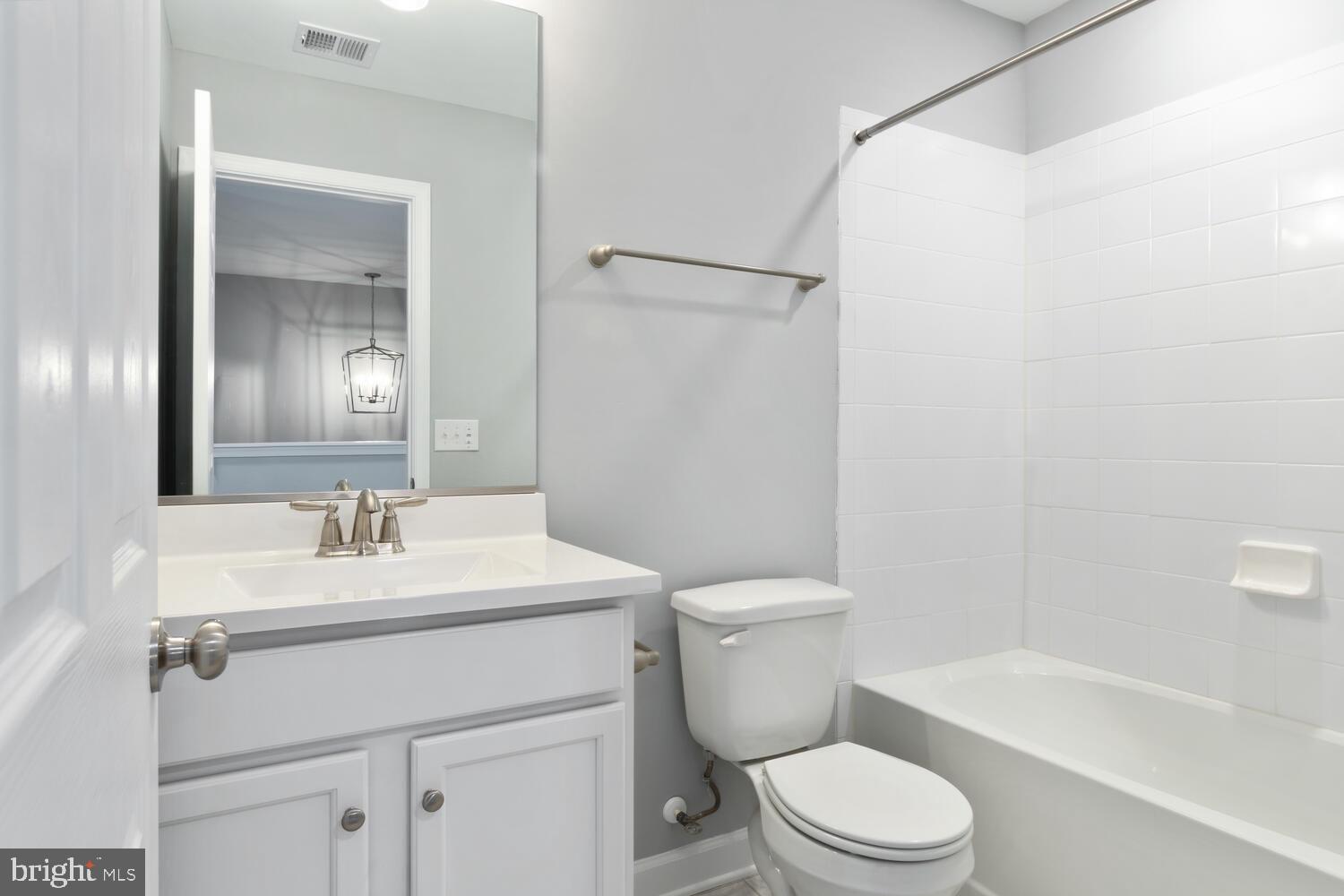 PATRIOT SQUARE - Residential