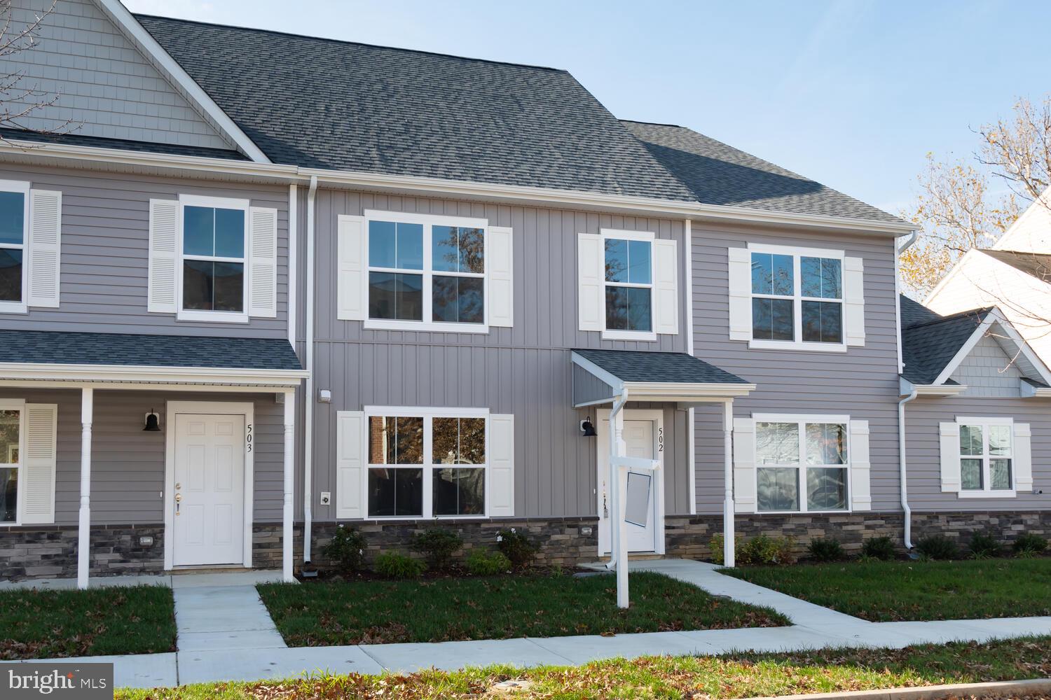 PATRIOT SQUARE - Residential