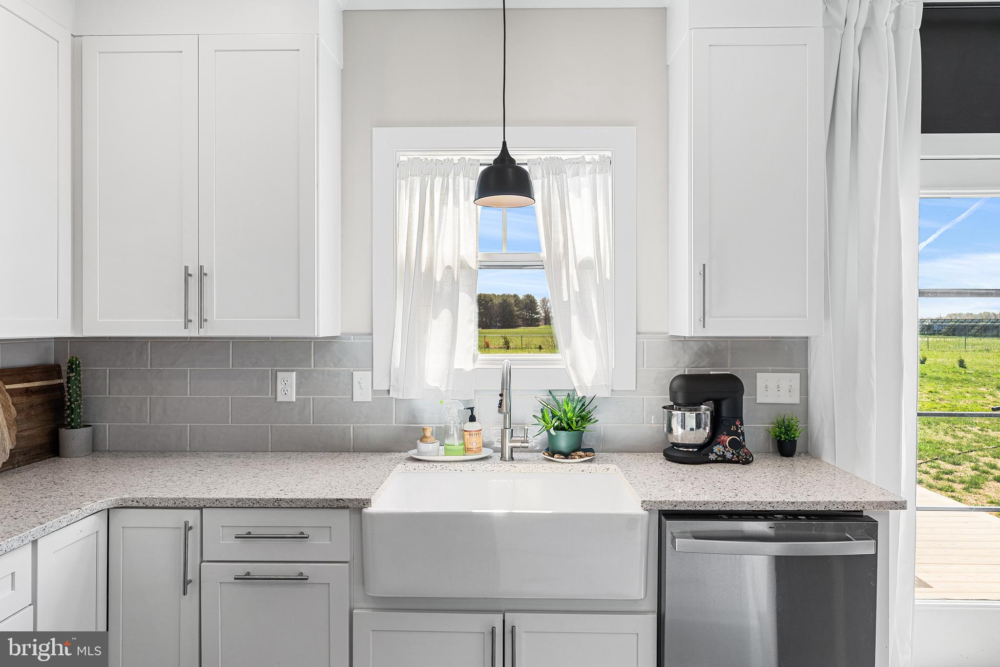 ASHWORTH - Residential