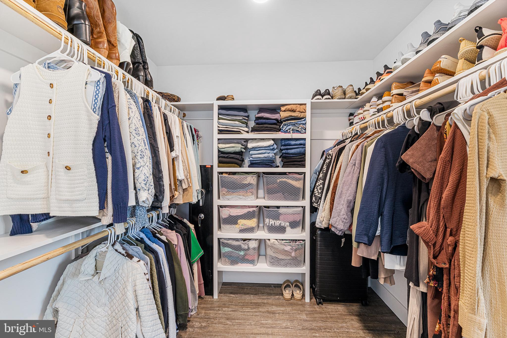 ASHWORTH - Residential