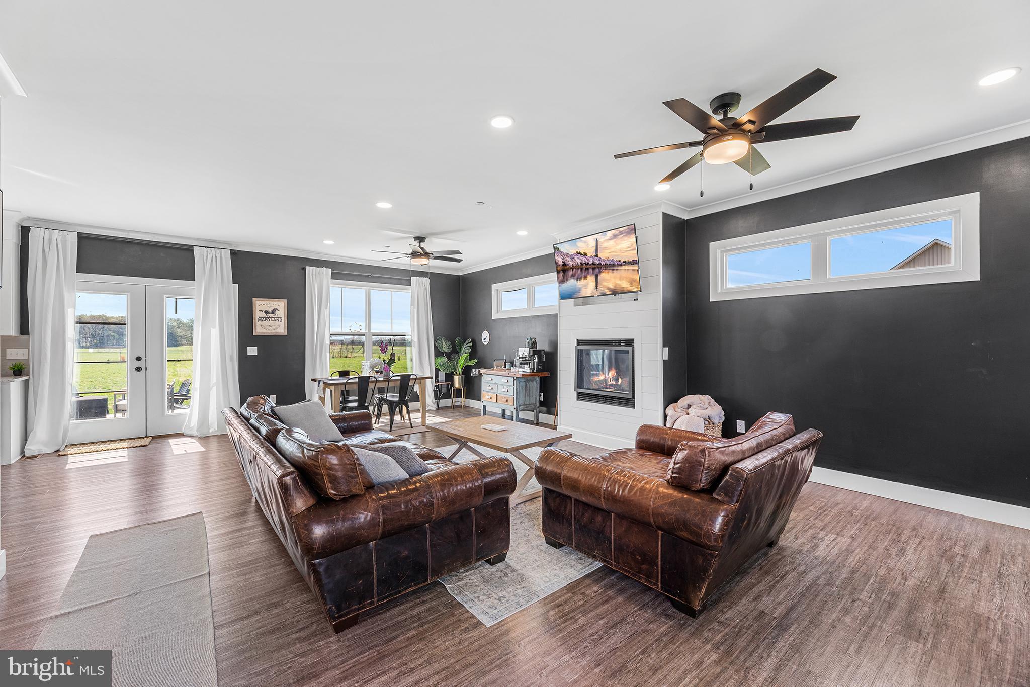 ASHWORTH - Residential