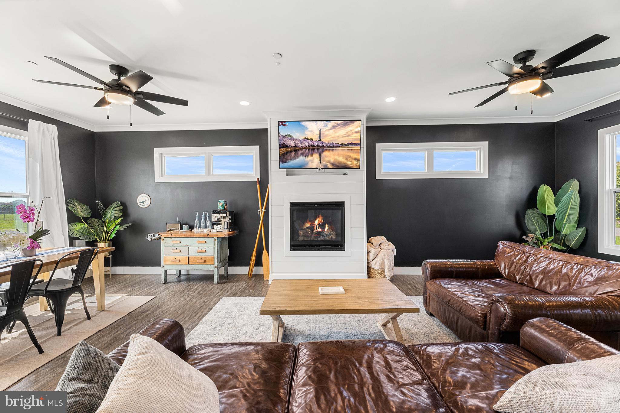 ASHWORTH - Residential