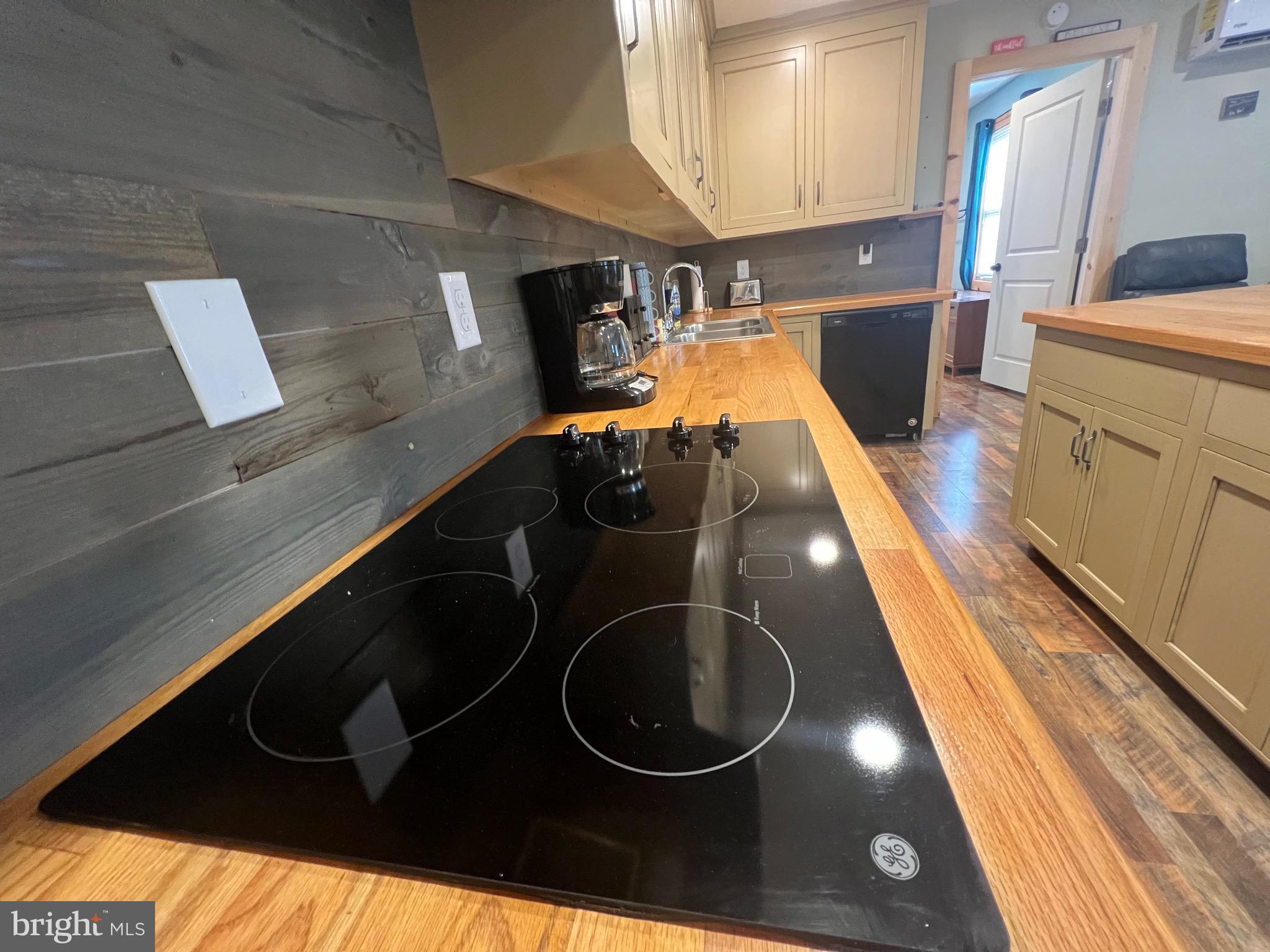 POTOMAC OVERLOOK SUBDIVISION - Residential