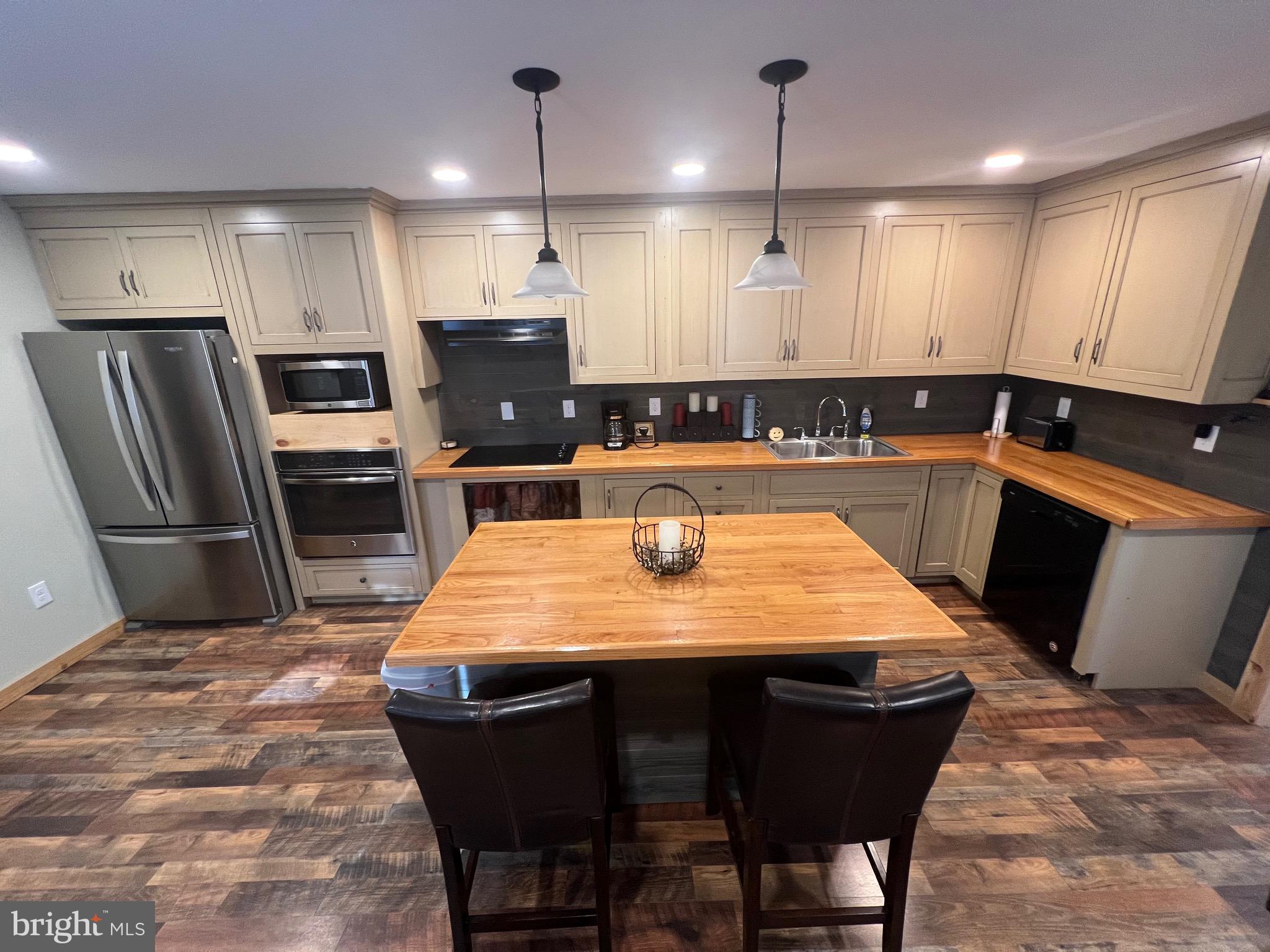 POTOMAC OVERLOOK SUBDIVISION - Residential