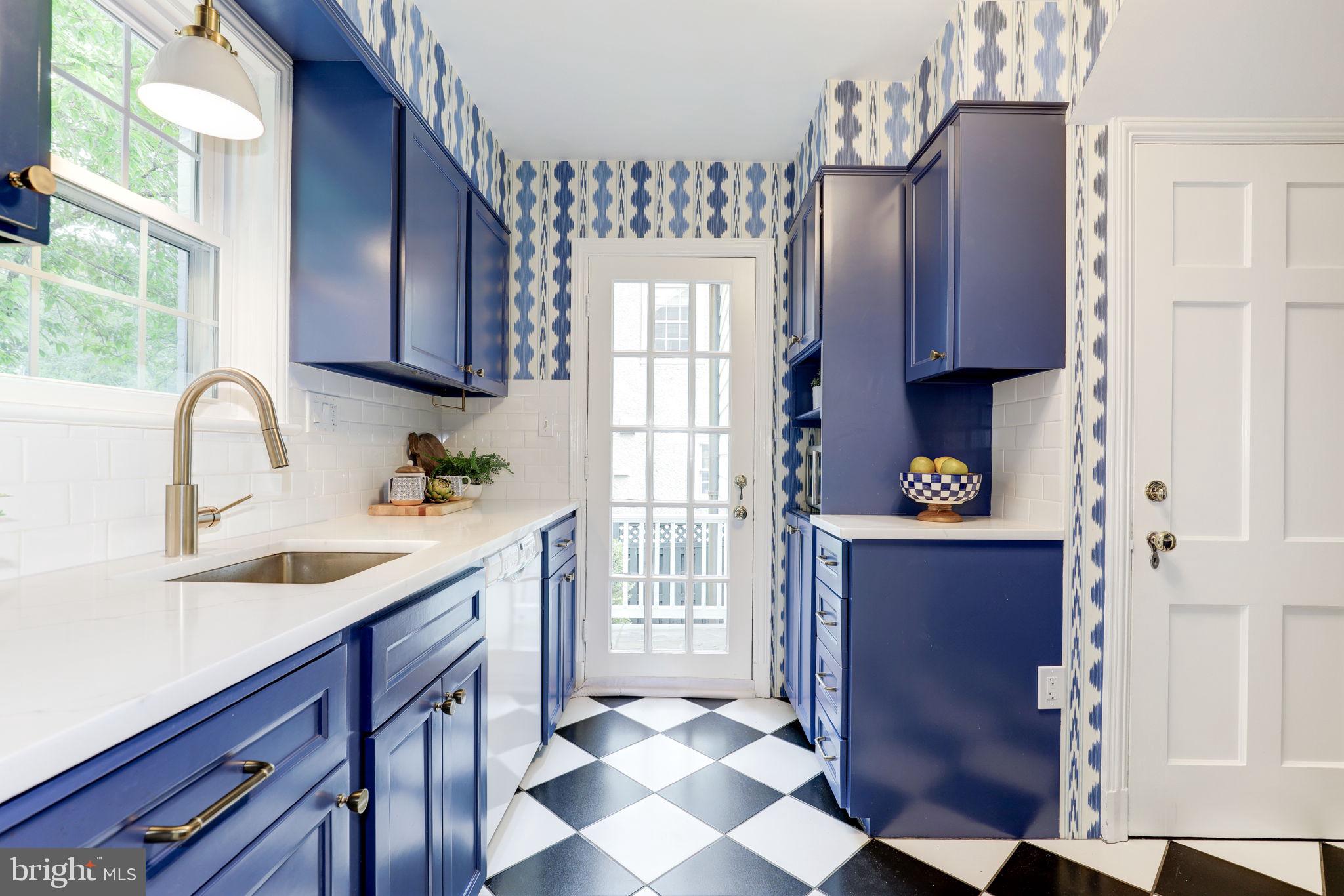 CHEVY CHASE - Residential