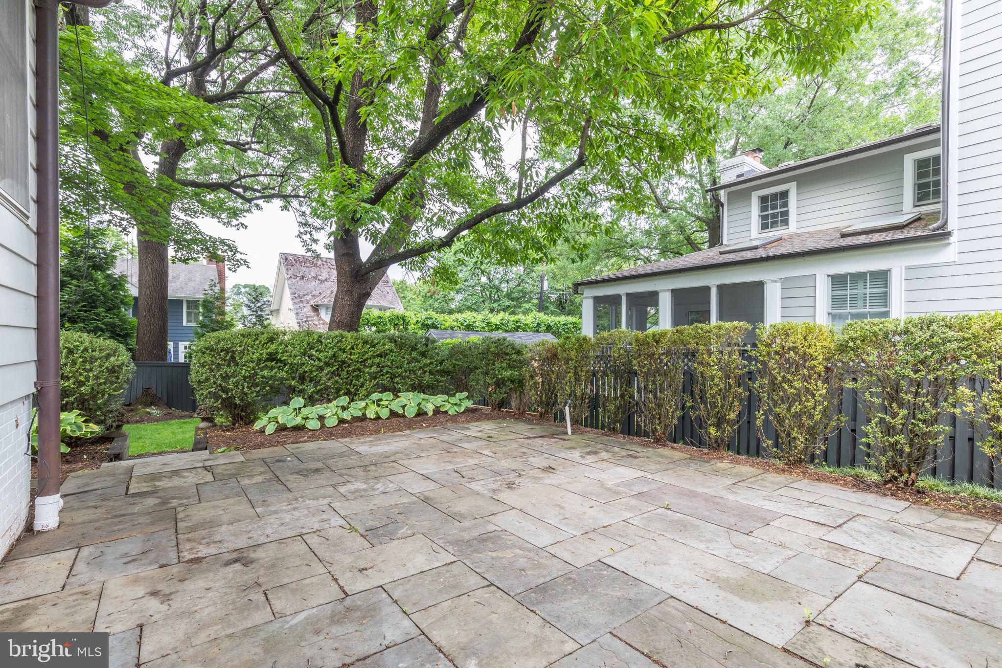 CHEVY CHASE - Residential