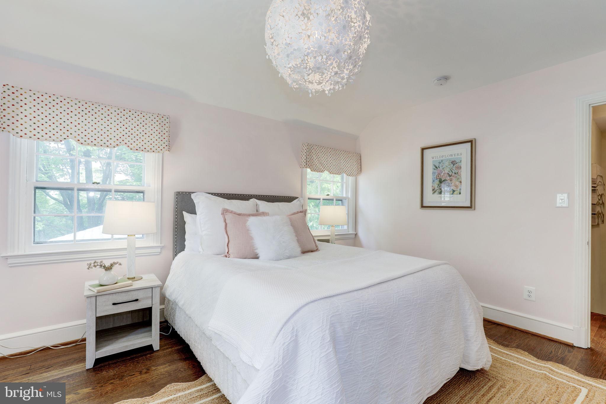 CHEVY CHASE - Residential