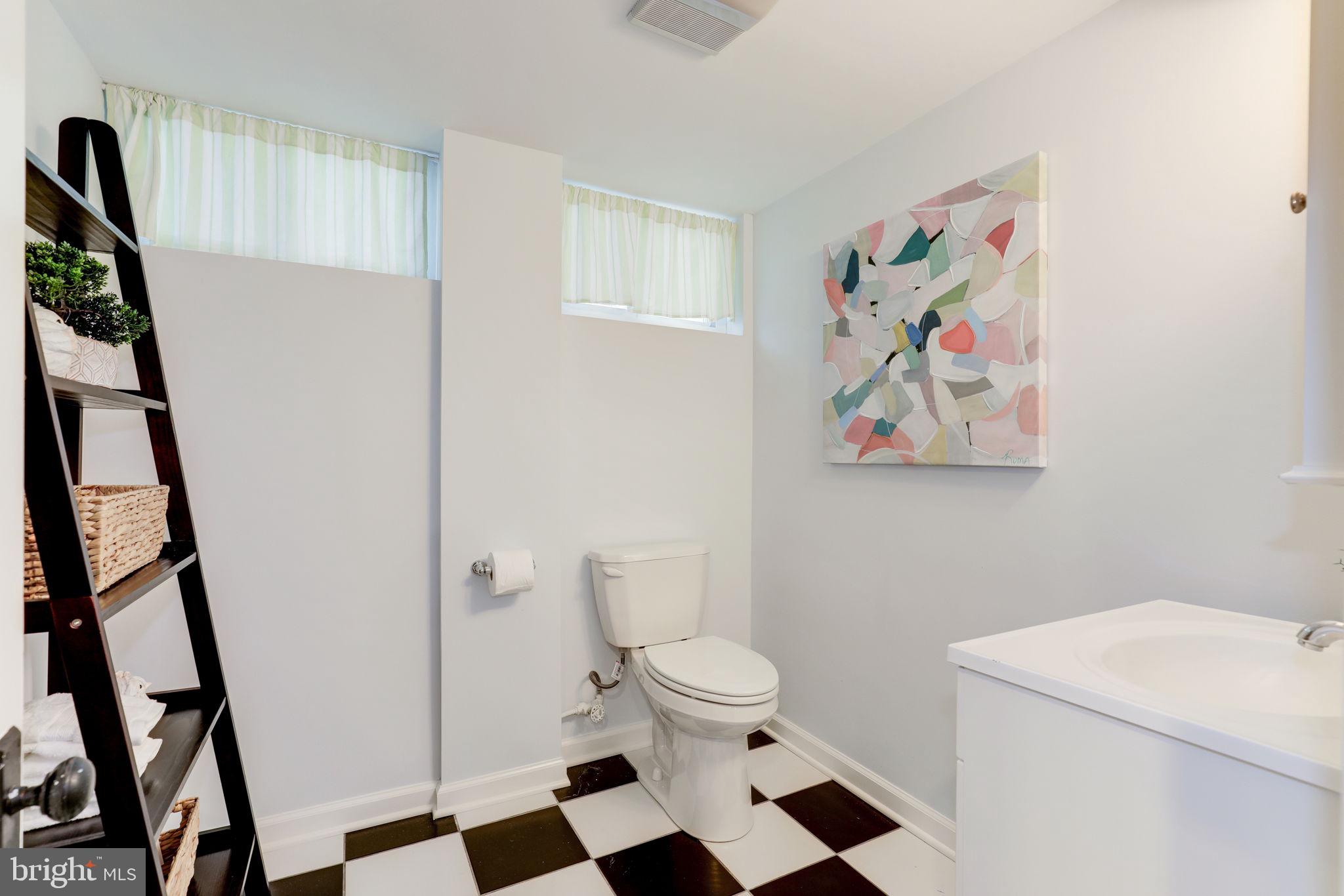 CHEVY CHASE - Residential