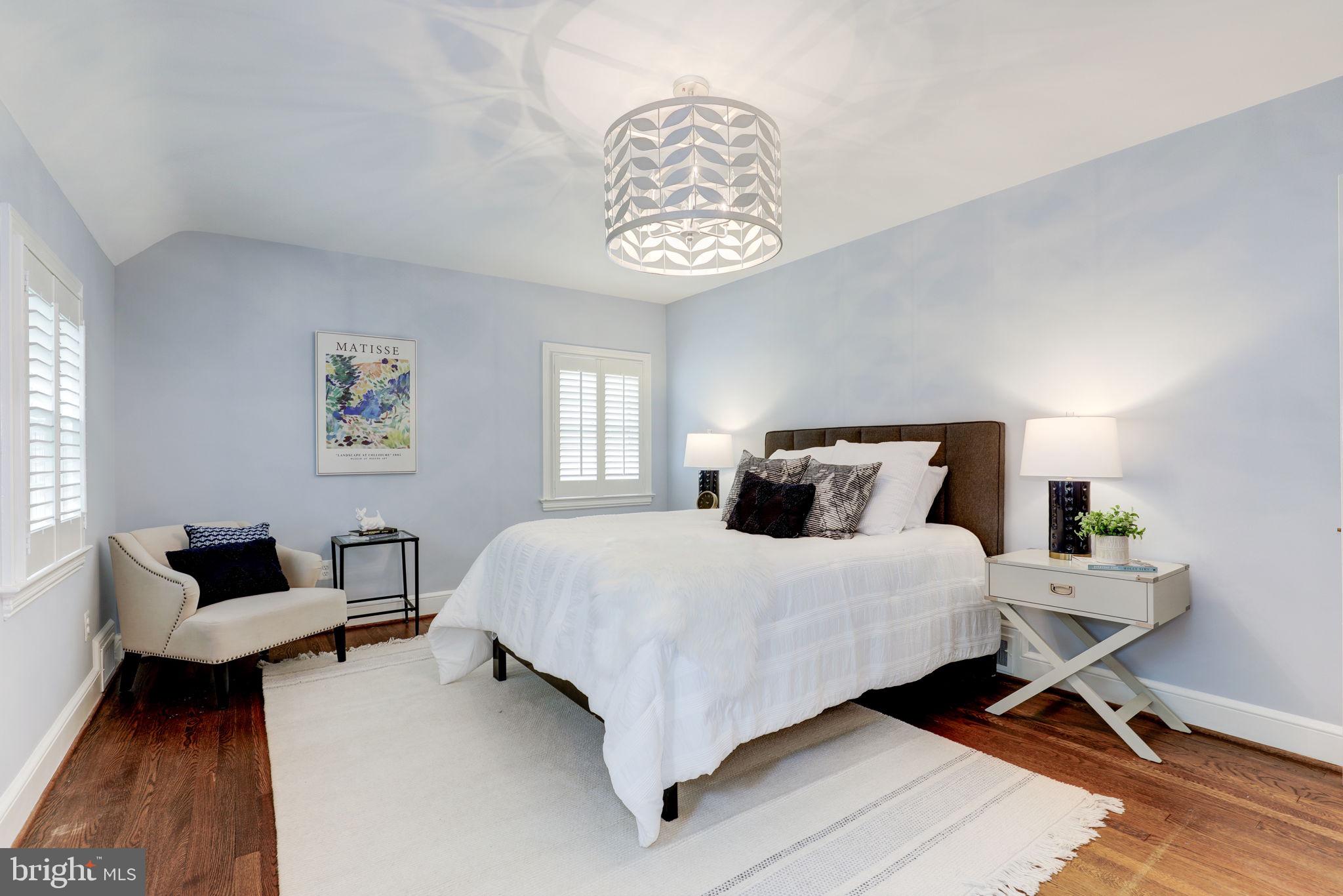 CHEVY CHASE - Residential