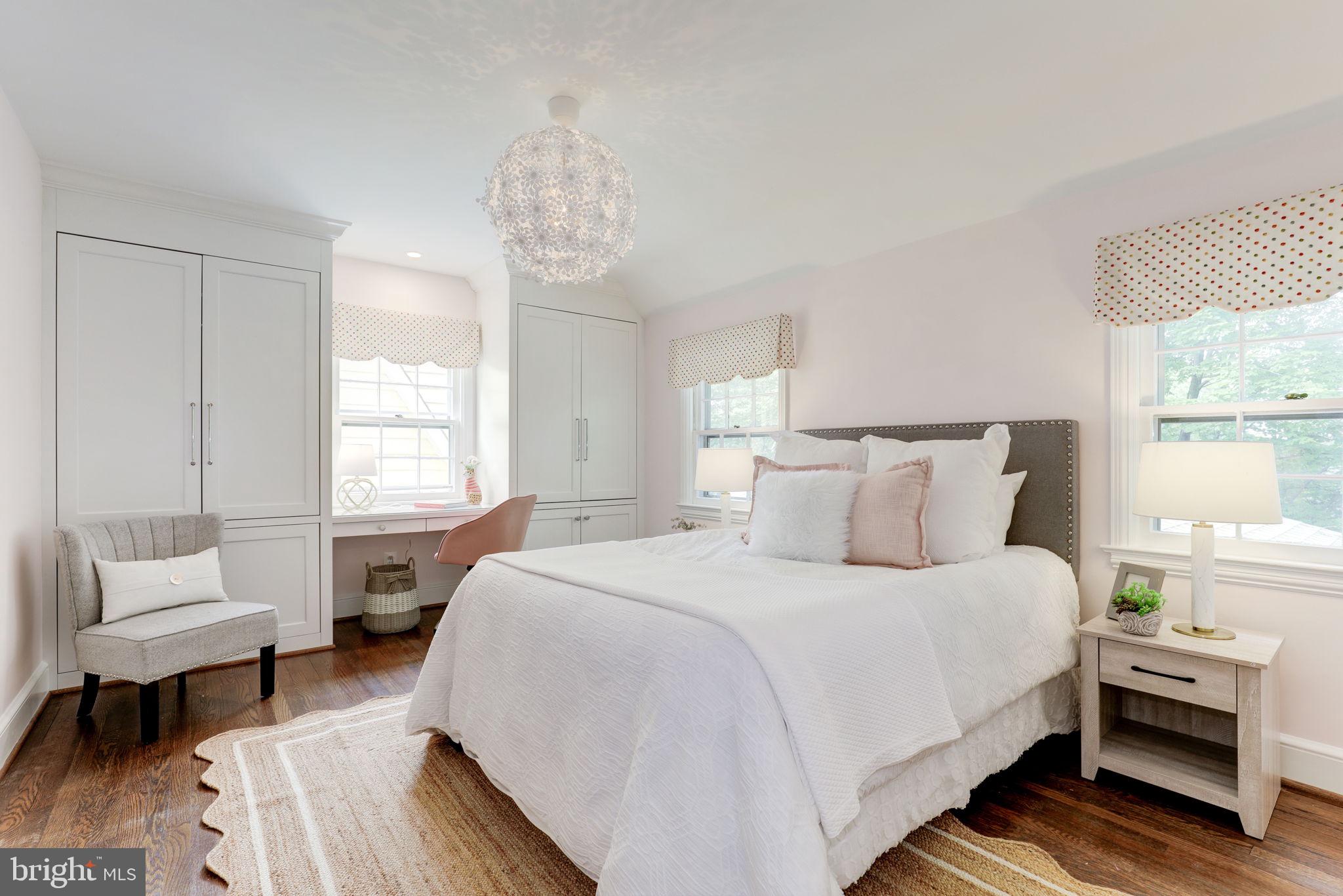 CHEVY CHASE - Residential