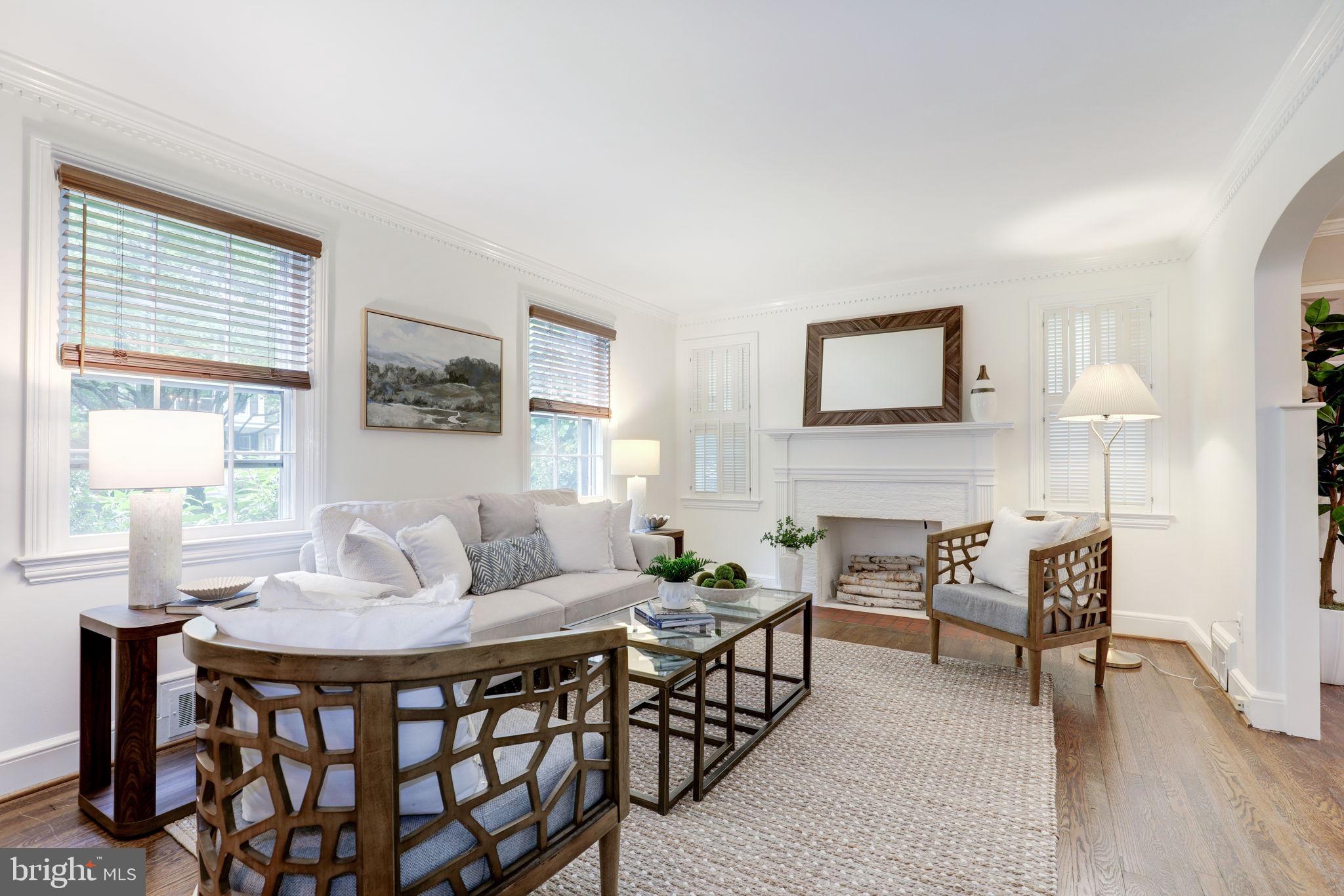 CHEVY CHASE - Residential