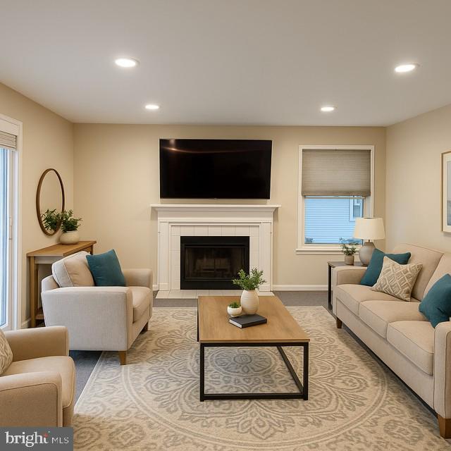 5 BOLTON CIRCLE