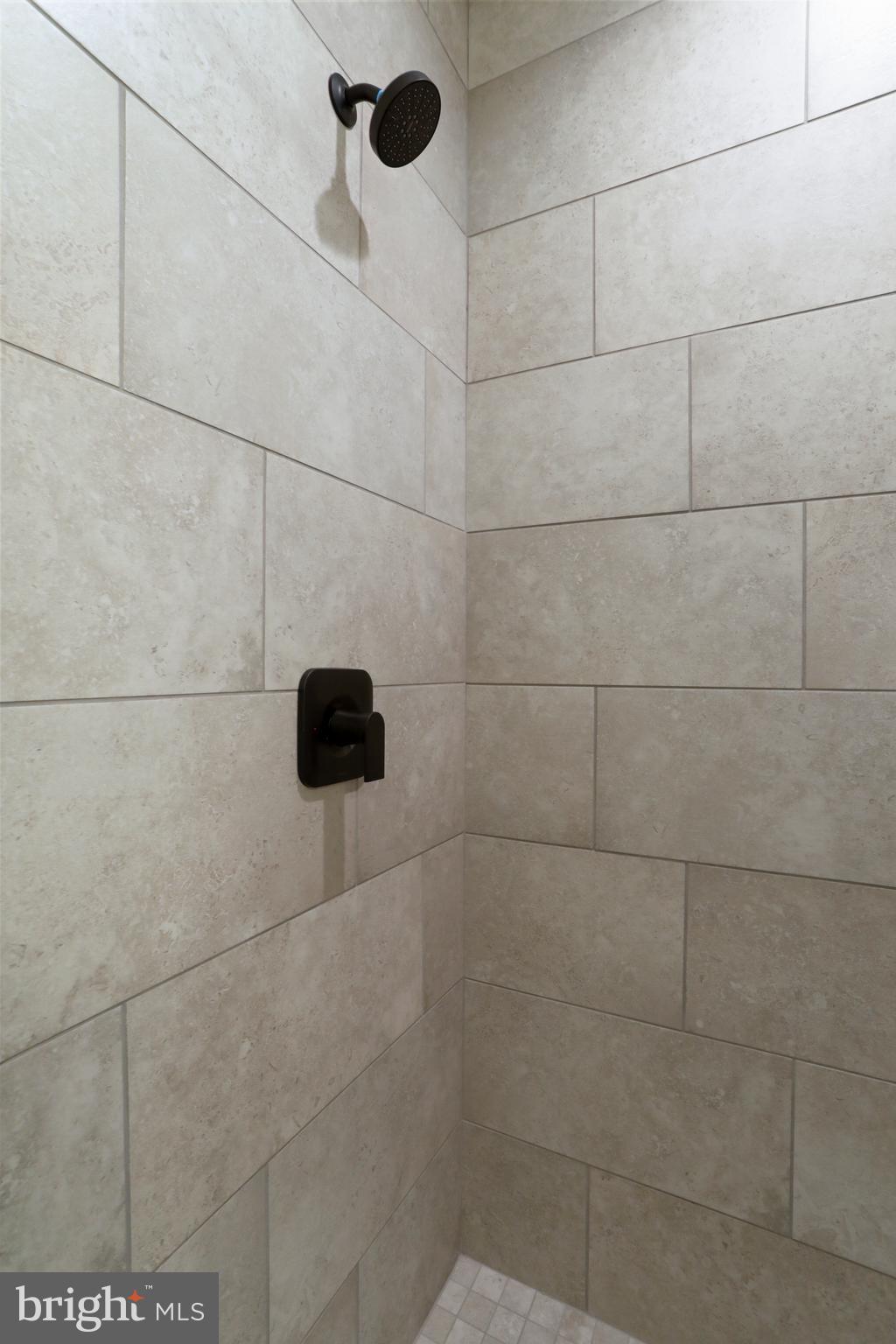 MIDDLE CREEK VISTAS - Residential