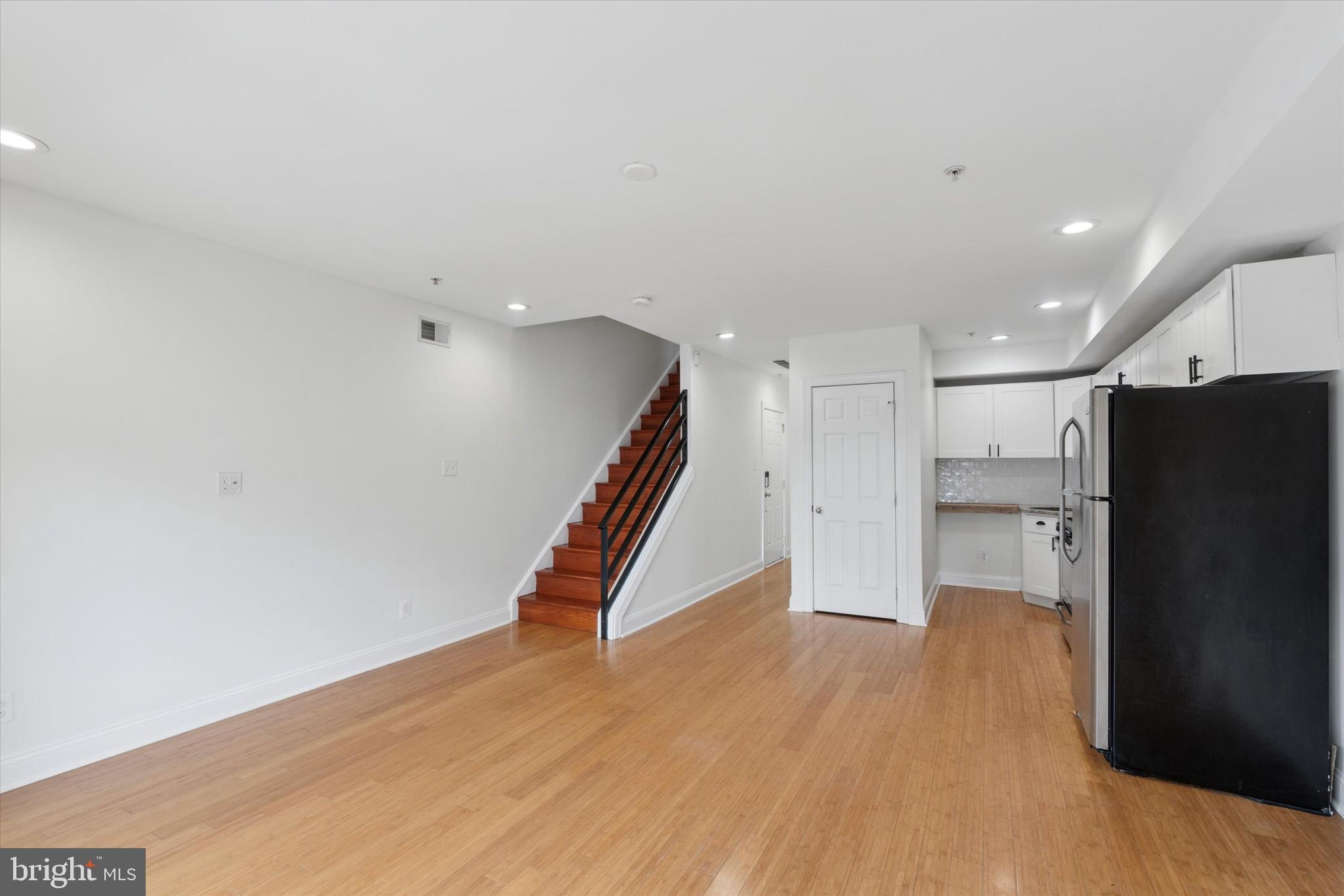 GRADUATE HOSPITAL - Residential Lease