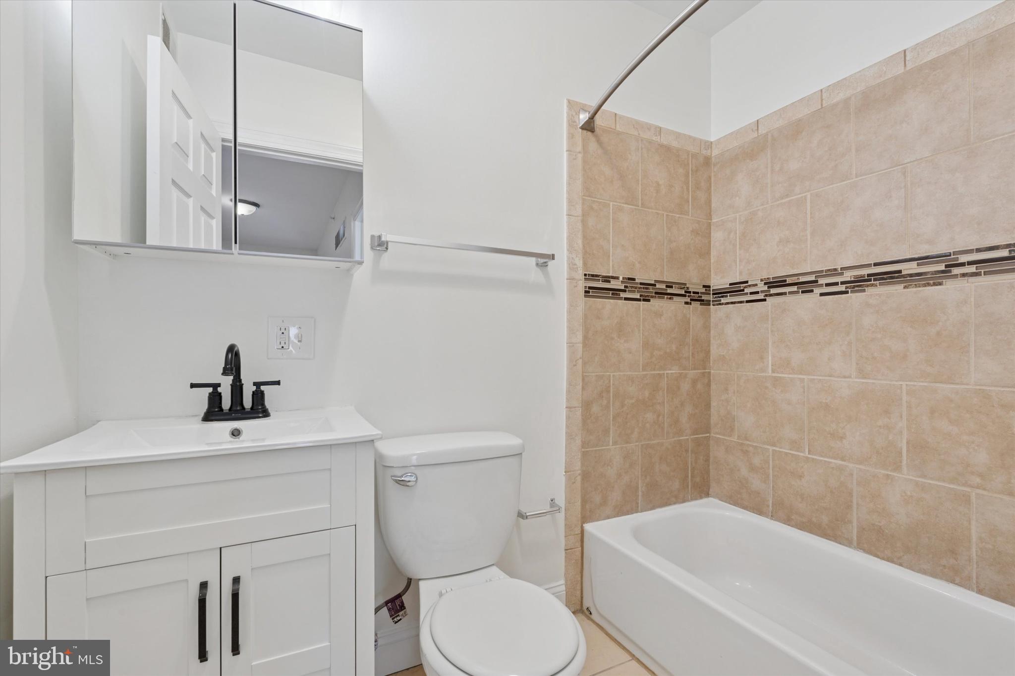 GRADUATE HOSPITAL - Residential Lease