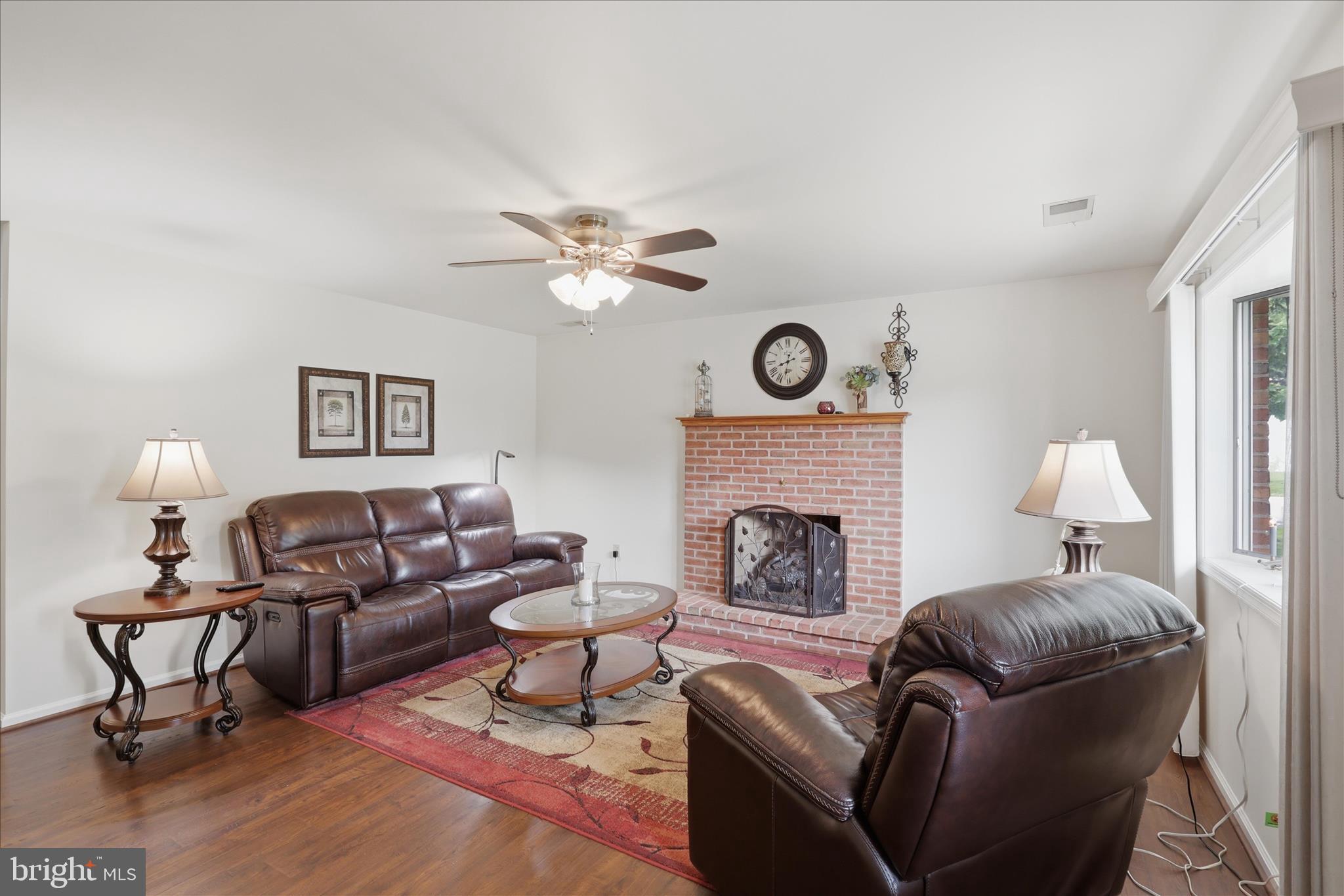 TOWNE OAK VILLAGE - Residential