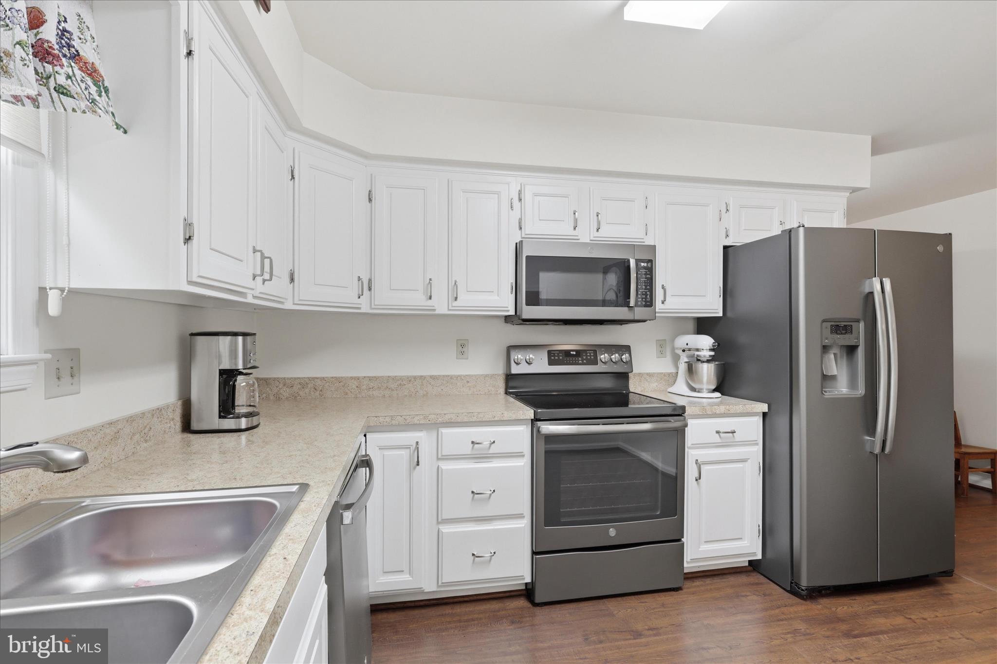 TOWNE OAK VILLAGE - Residential