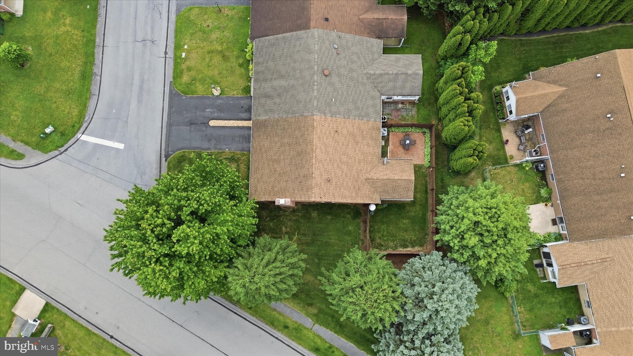 TOWNE OAK VILLAGE - Residential