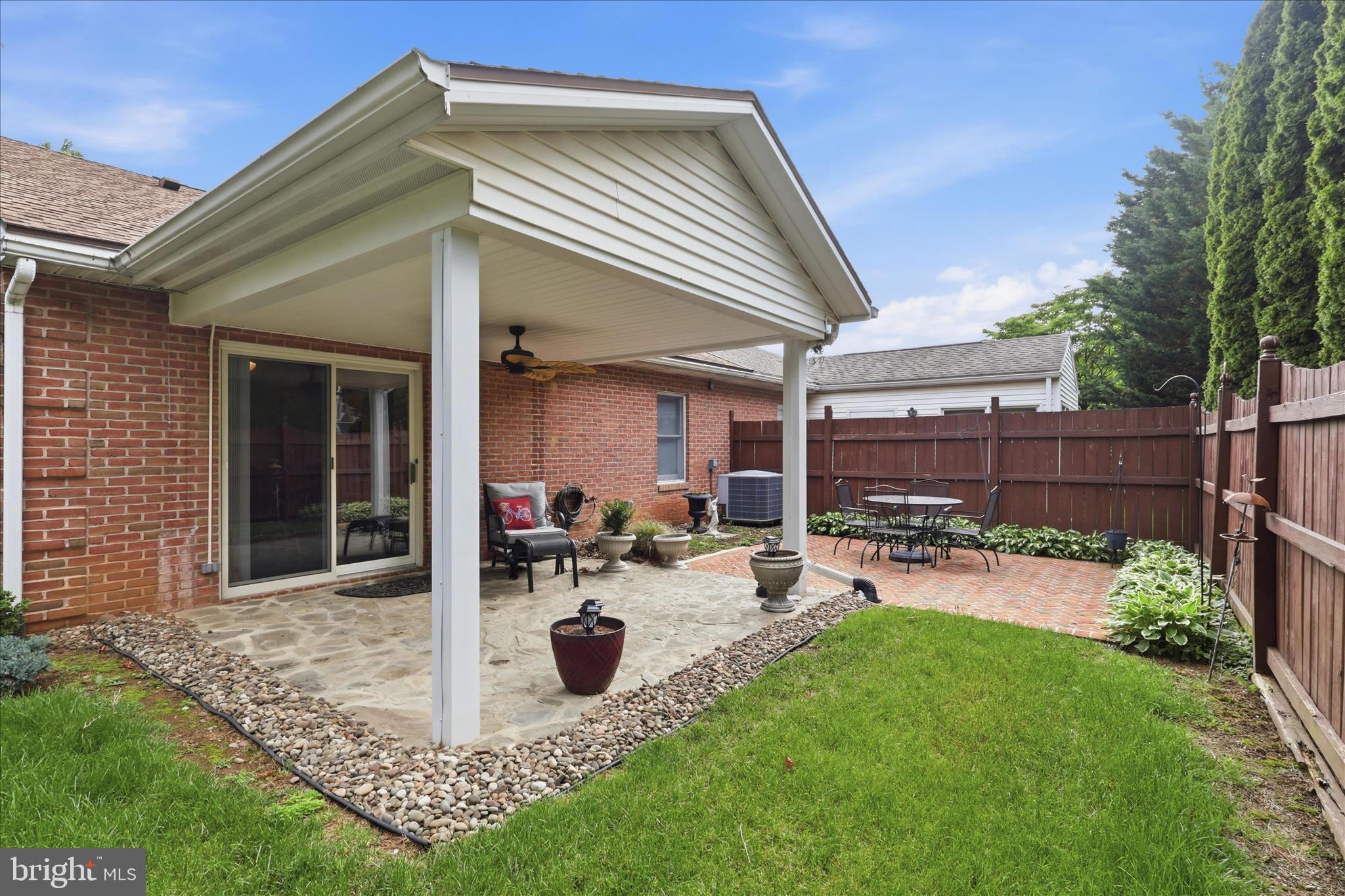 TOWNE OAK VILLAGE - Residential