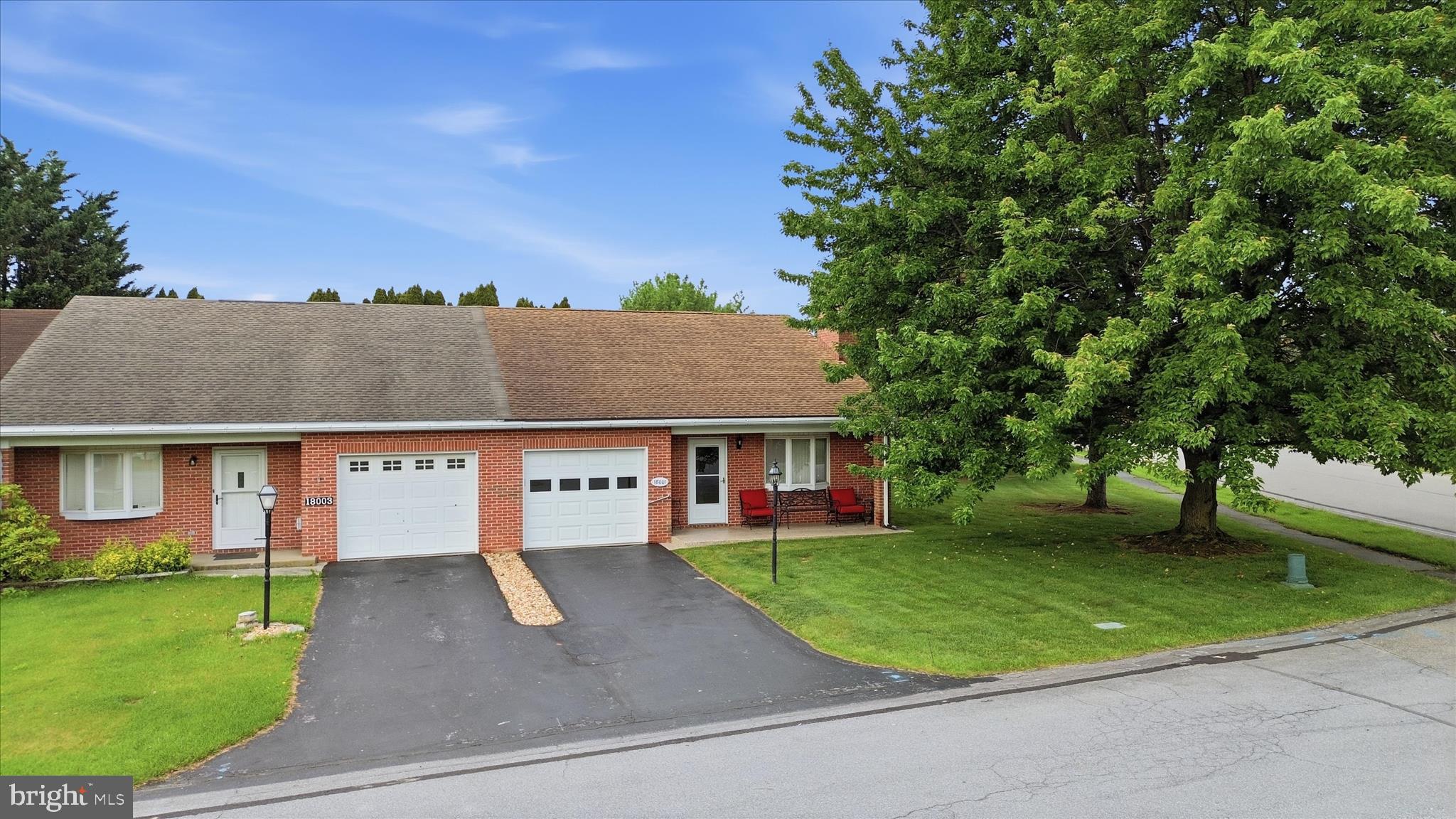 TOWNE OAK VILLAGE - Residential