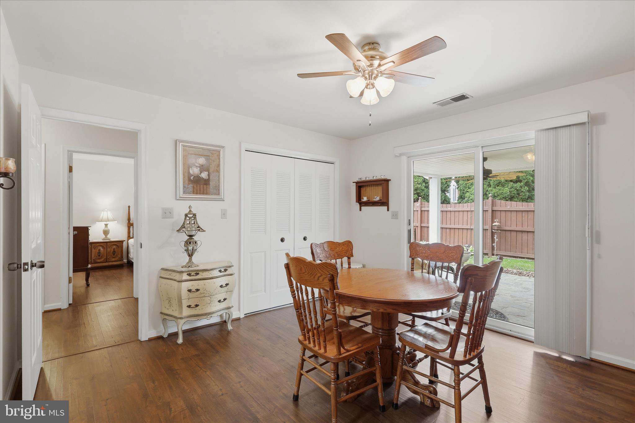 TOWNE OAK VILLAGE - Residential