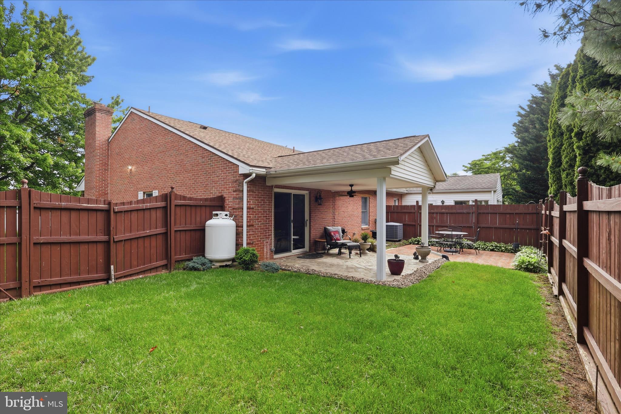 TOWNE OAK VILLAGE - Residential