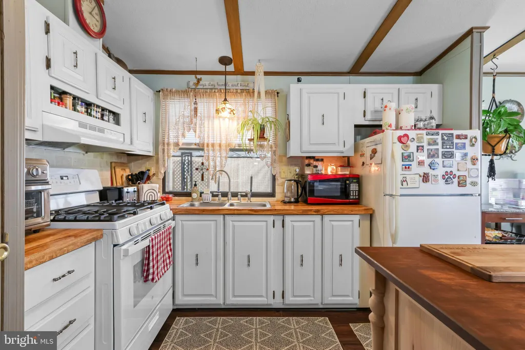 Additional image 12 of 17 Valley View Drive, Bath, PA 18014