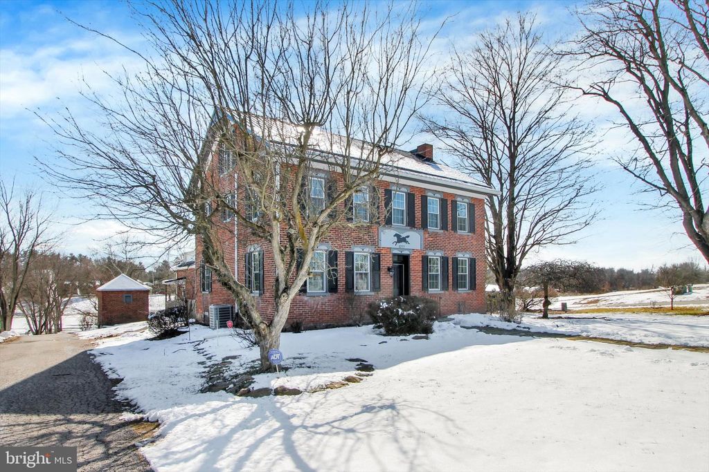 Photo of 5777 Pine Road, THOMASVILLE, PA 17364 (MLS # PAYK2097674)