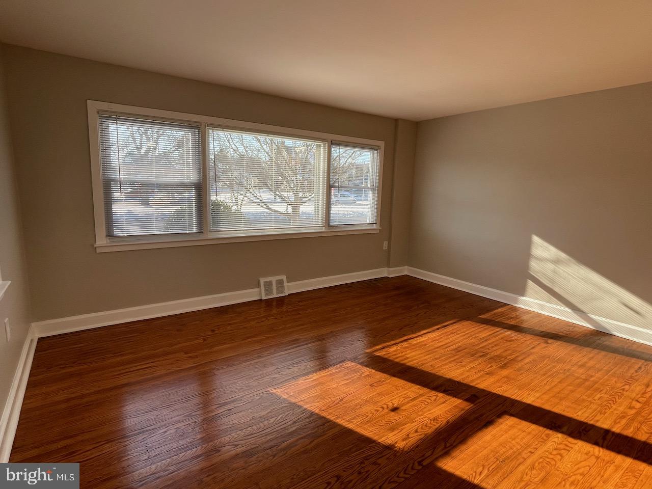 2205 E DARBY ROAD FIRST FLOOR