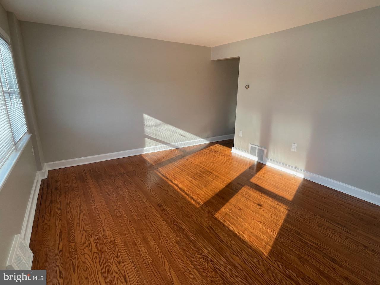 2205 E DARBY ROAD FIRST FLOOR