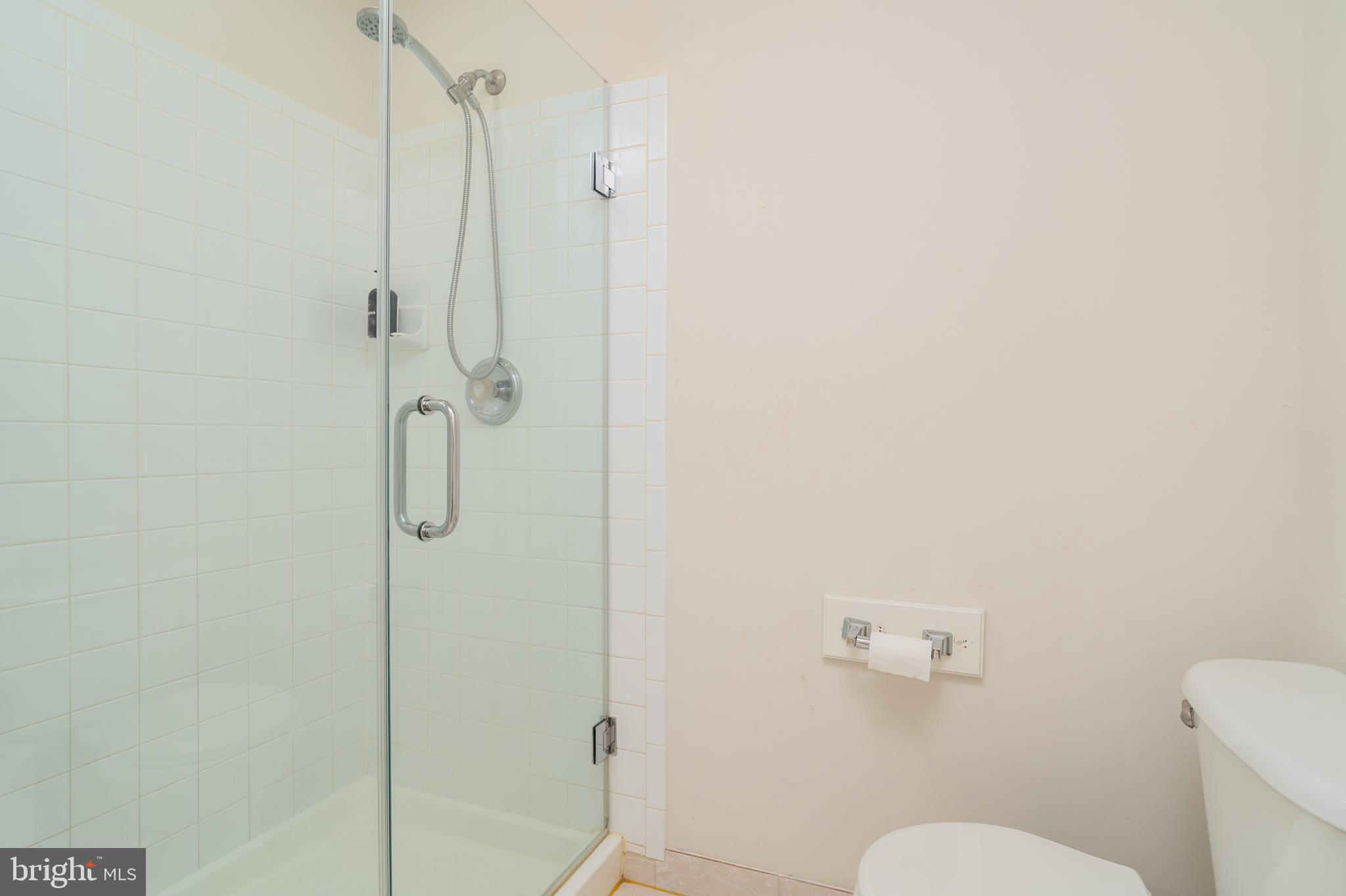 LORTON TOWN CNTR LANDBAY - Residential