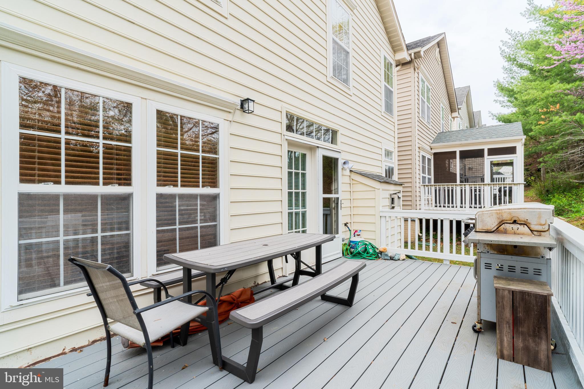 LORTON TOWN CNTR LANDBAY - Residential