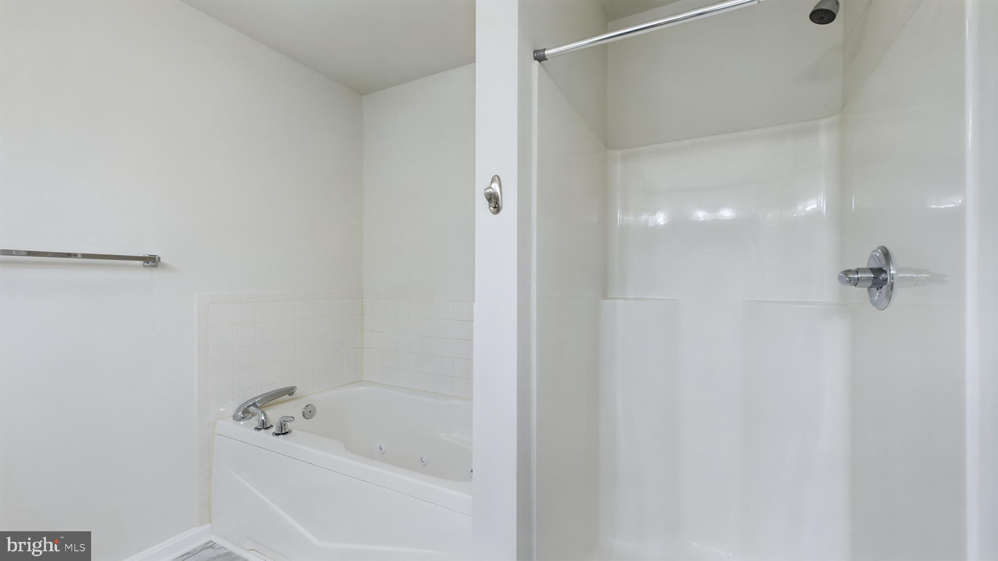 DREAMERS COVE - Residential