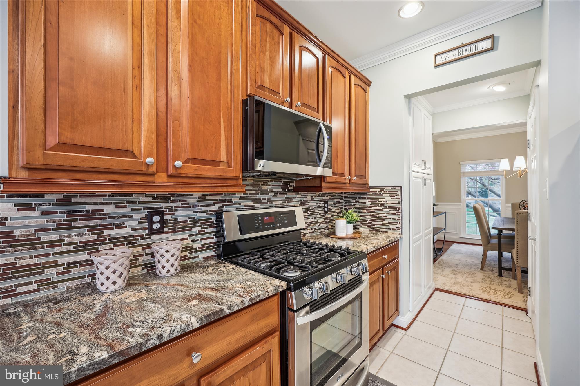 KINGS CROSSING - Residential