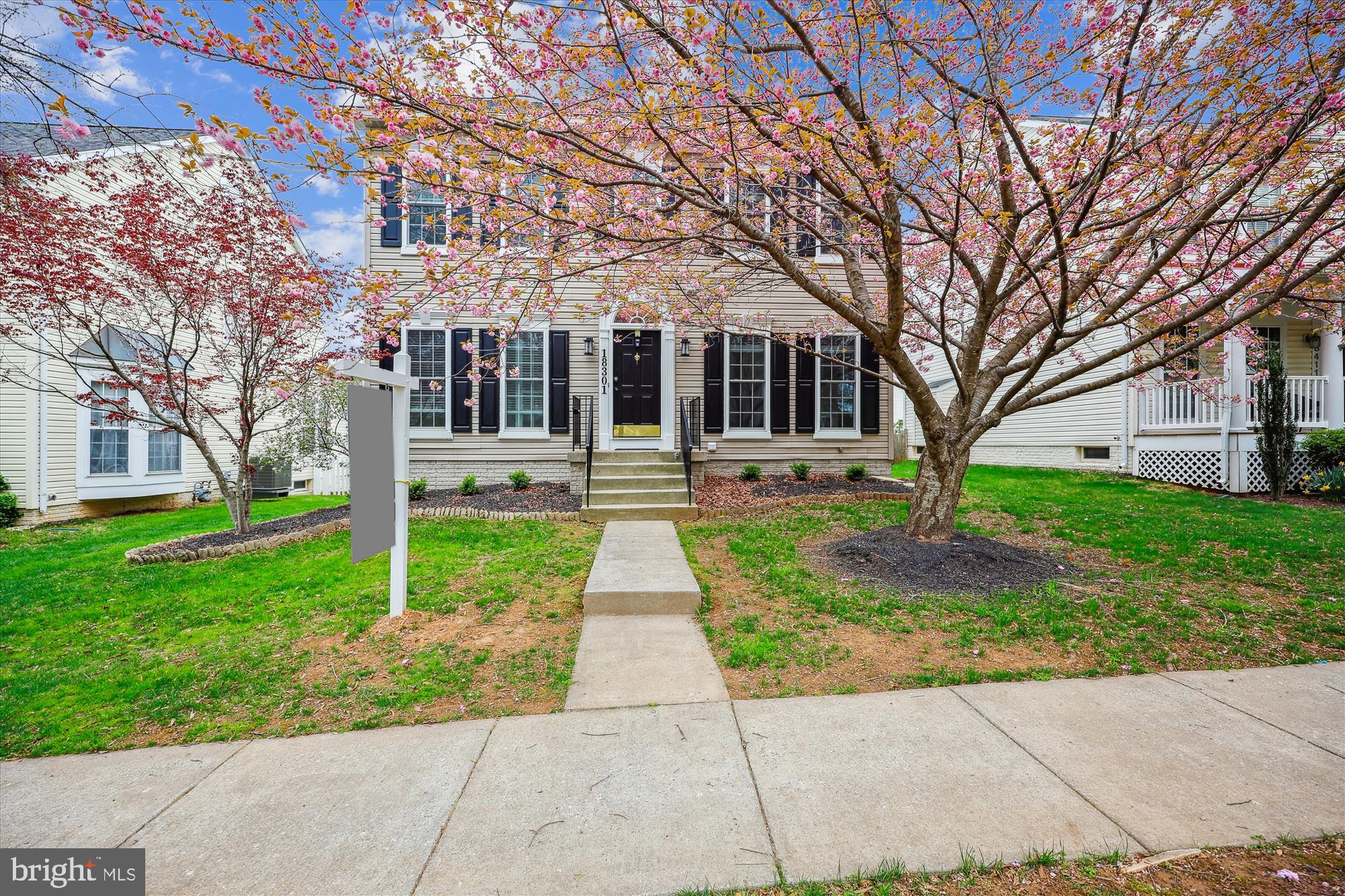 KINGS CROSSING - Residential