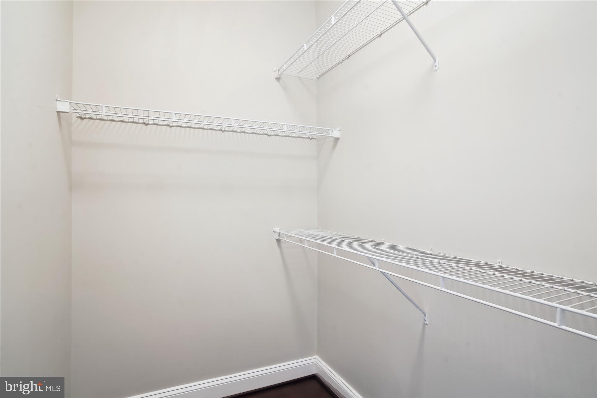 KINGS CROSSING - Residential