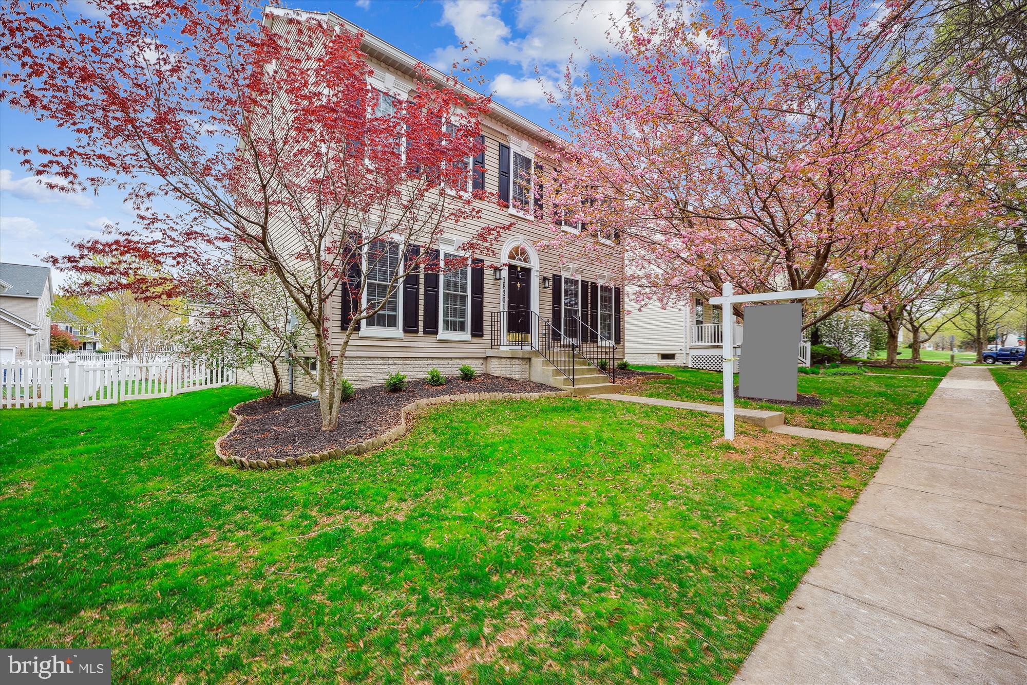 KINGS CROSSING - Residential