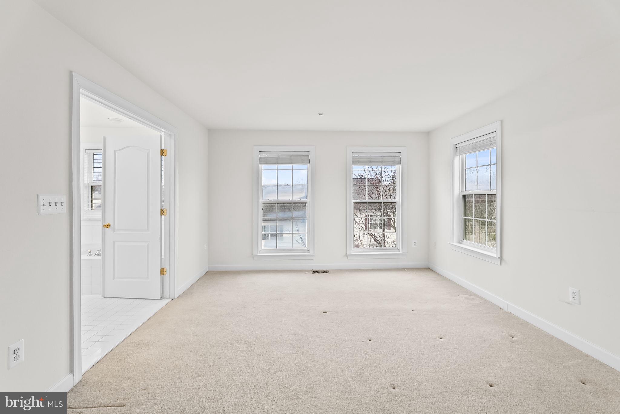 CARRIAGES AT RUSSETT - Residential