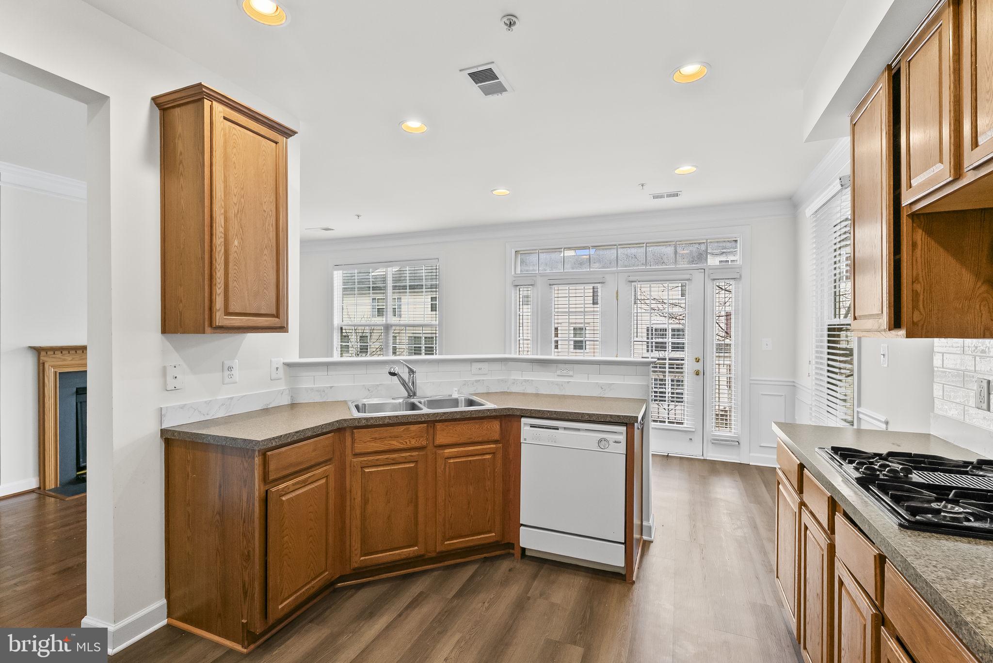 CARRIAGES AT RUSSETT - Residential